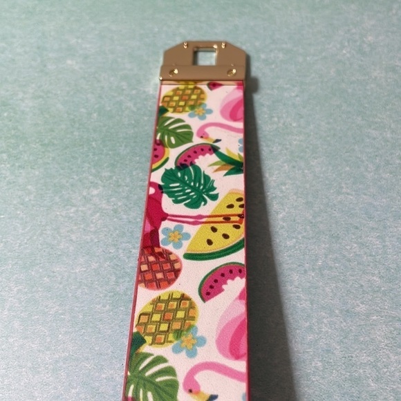 Tropical Flamingo Gold Clasp Bracelet - Picture 13 of 17